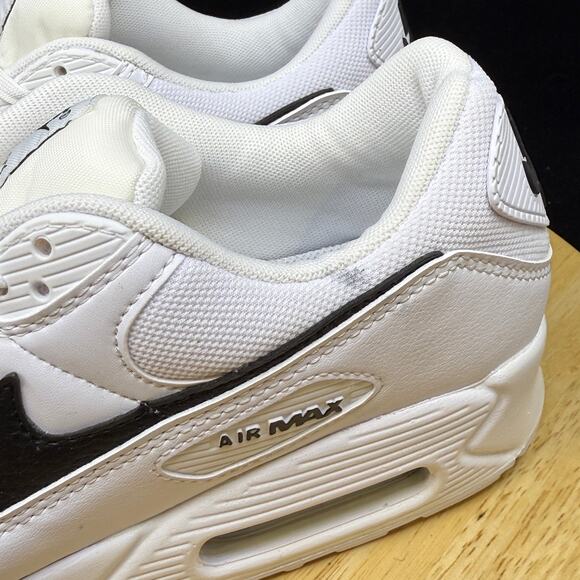 Nike DH8010-101 Air Max 90 White Black Running Sneaker Shoes Women's US Size 10 - Picture 8 of 10